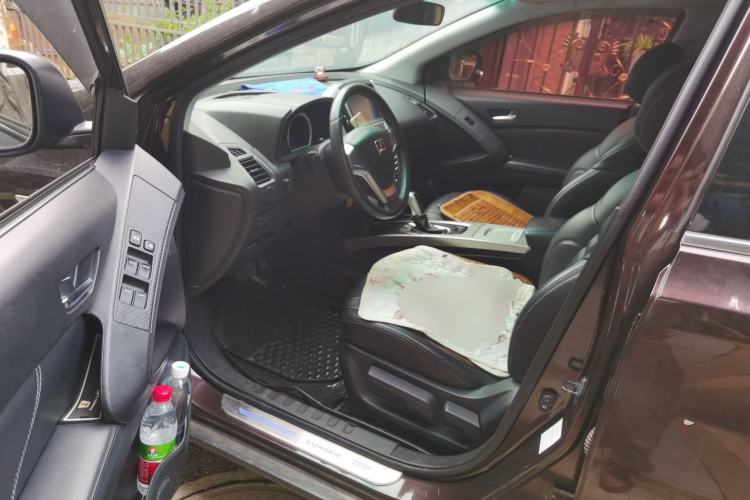 Used Luxgen U6 SUV 2015 1.8T Fashion-Upgraded Model Driver Seat