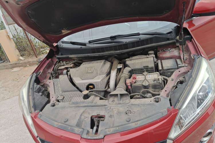 Used Luxgen U6 SUV 2015 1.8T Fashion Edition Engine Bay