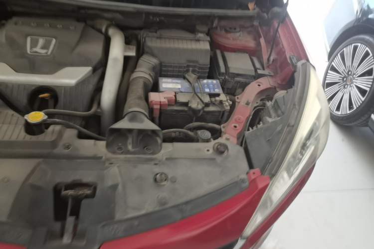 Used Luxgen U6 SUV 2015 1.8T Enhanced Charm Edition Engine Bay Left