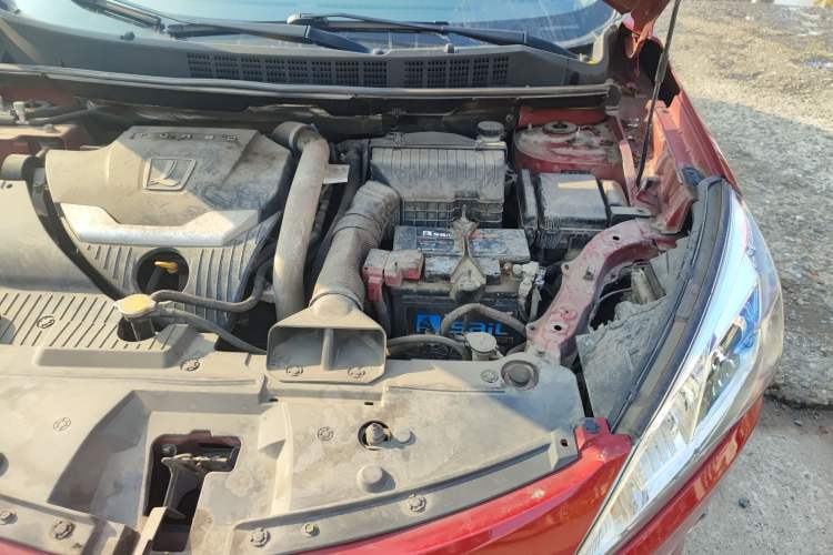 Used Luxgen U6 SUV 2015 1.8T Fashion Edition Engine Bay Left