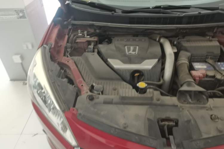 Used Luxgen U6 SUV 2015 1.8T Enhanced Charm Edition Engine Bay Right