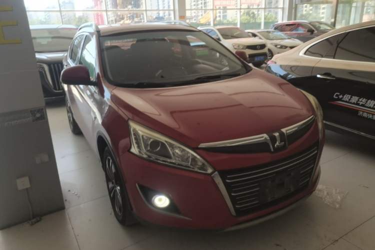Used Luxgen U6 SUV 2015 1.8T Enhanced Charm Edition Front Right 45 Deg