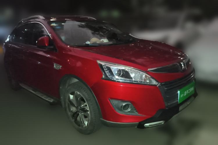 Used Luxgen U6 SUV 2015 1.8T Charm Model Front Right 45 Deg