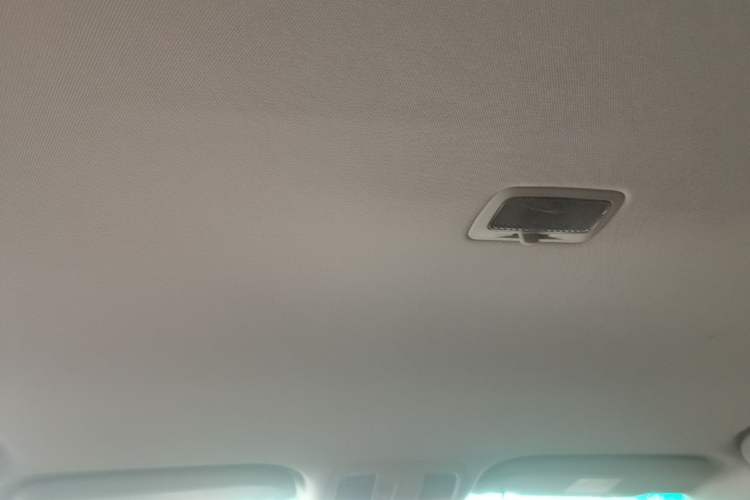 Used Luxgen U6 SUV 2015 1.8T Charm Model Headliner