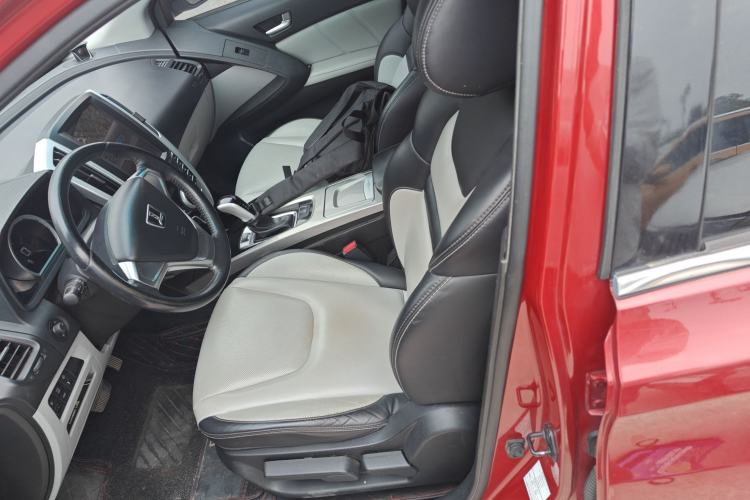 Used Luxgen U6 SUV 2015 1.8T Fashion Edition Left Front Seat