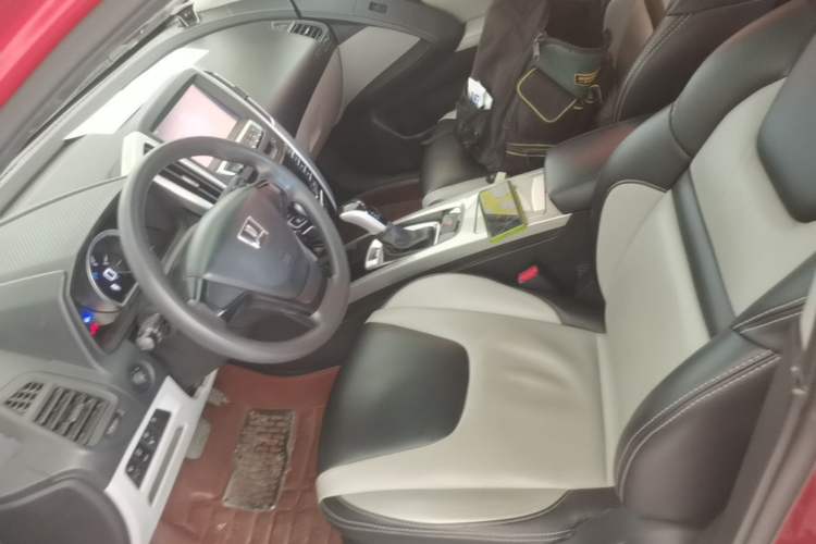 Used Luxgen U6 SUV 2015 1.8T Enhanced Charm Edition Left Front Seat