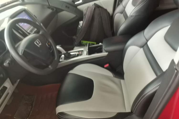 Used Luxgen U6 SUV 2015 1.8T Charm Model Left Front Seat