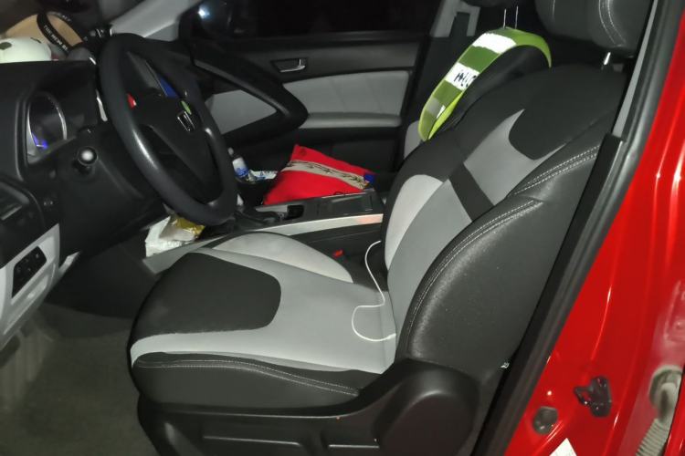 Used Luxgen U6 SUV 2015 1.8T Charm Model Left Front Seat
