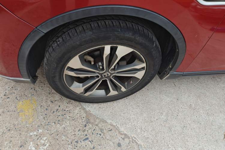Used Luxgen U6 SUV 2015 1.8T Fashion Edition Left Front Wheel Hub