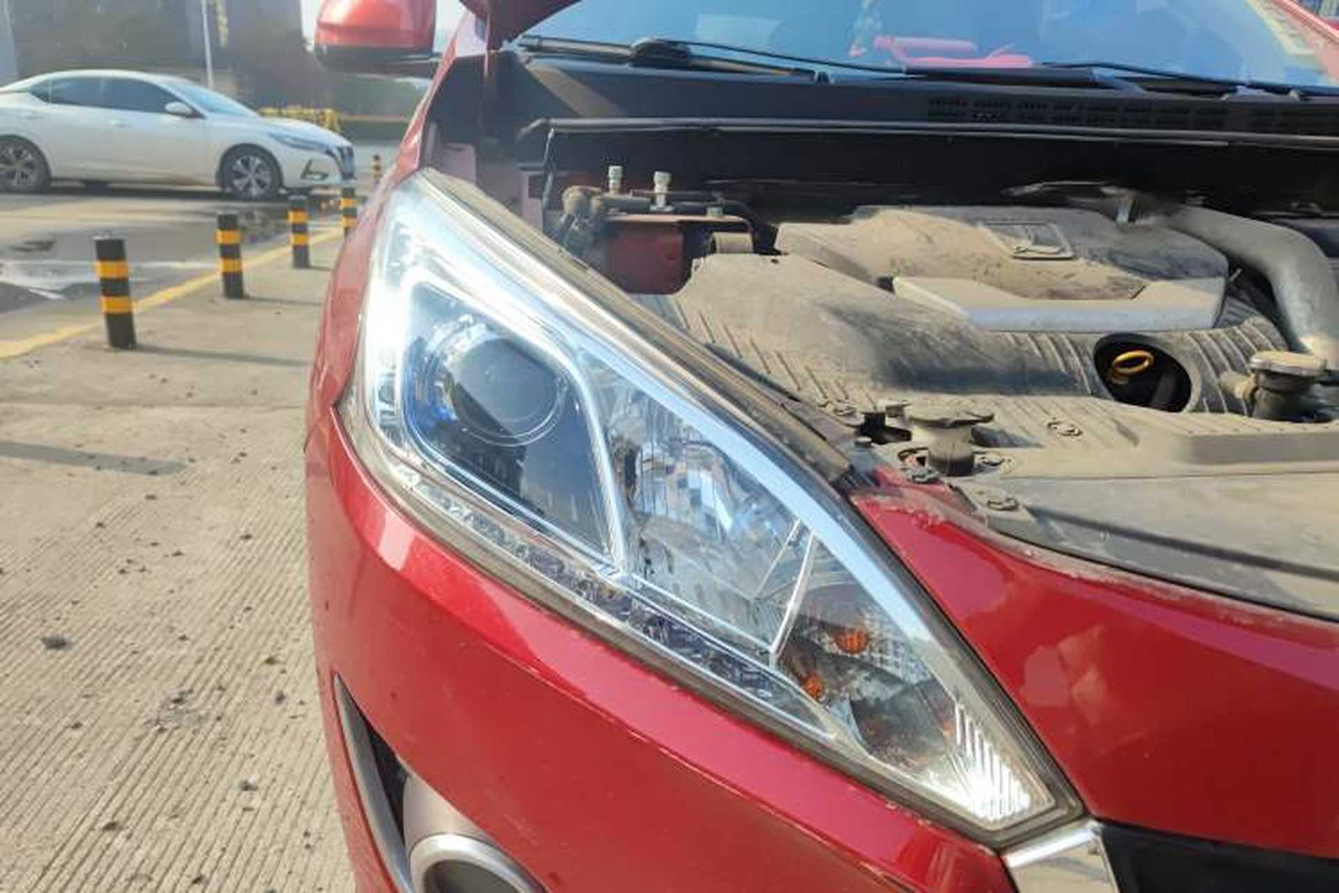 Used Luxgen U6 SUV 2015 1.8T Fashion Edition Right Front Headlight