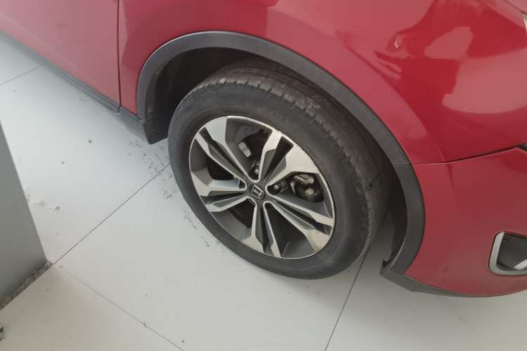 Used Luxgen U6 SUV 2015 1.8T Enhanced Charm Edition Right Front Wheel Hub