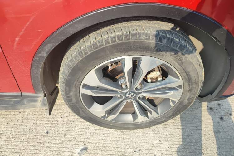 Used Luxgen U6 SUV 2015 1.8T Fashion Edition Right Front Wheel Hub