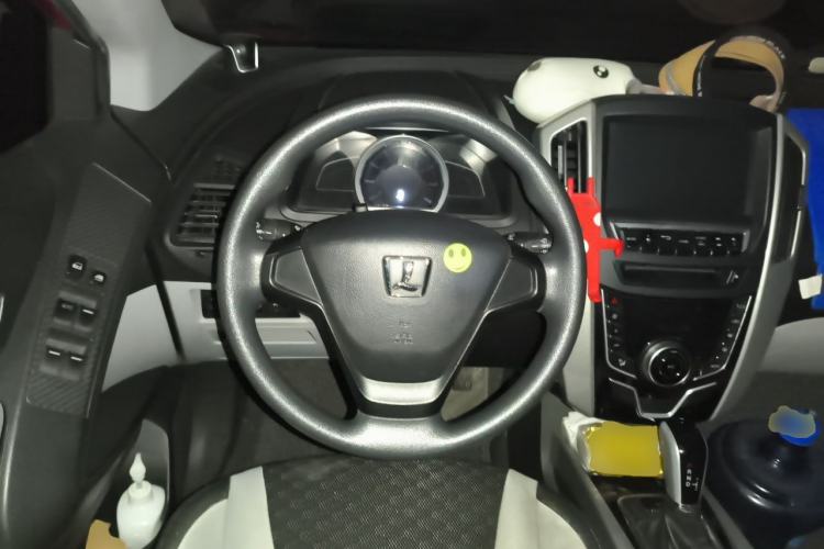 Used Luxgen U6 SUV 2015 1.8T Charm Model Steering Wheel