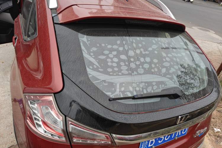 Used Luxgen U6 SUV 2015 1.8T Fashion Edition Trunk