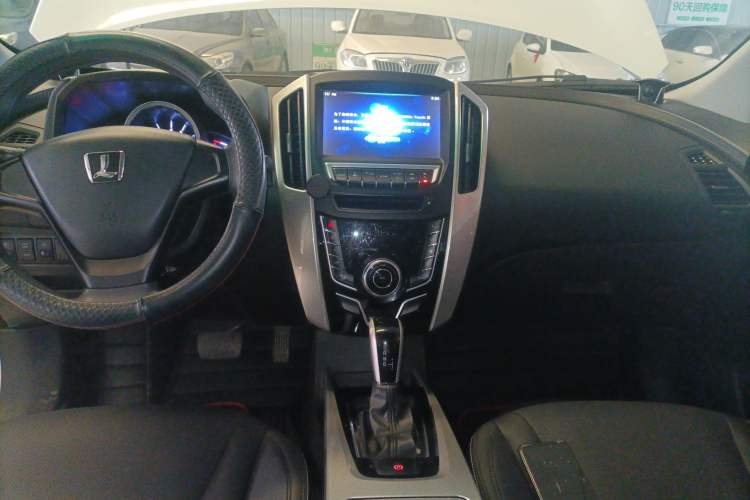 Used Luxgen U6 SUV 2015 1.8T Charm Model Audio And AC Panel