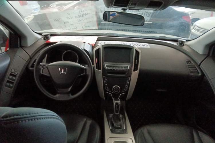Used Luxgen U6 SUV 2015 1.8T New Innovation Upgrade Audio And AC Panel
