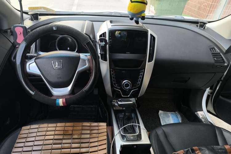Used Luxgen U6 SUV 2015 1.8T New Innovation Upgrade Center Console