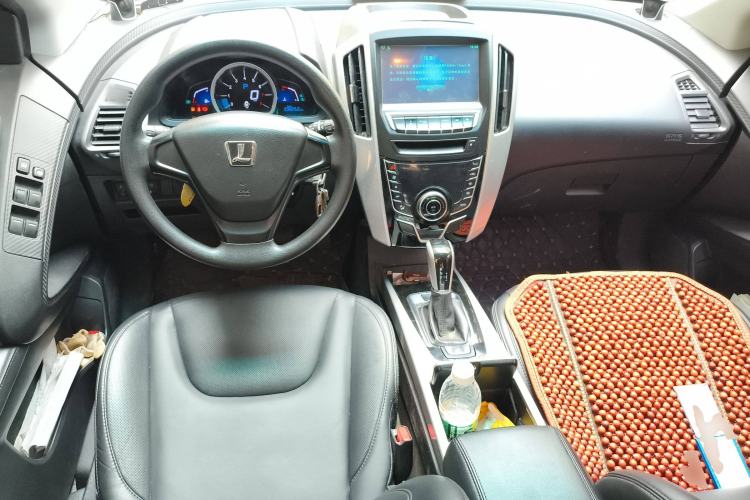 Used Luxgen U6 SUV 2015 1.8T New Innovation Upgrade Center Console
