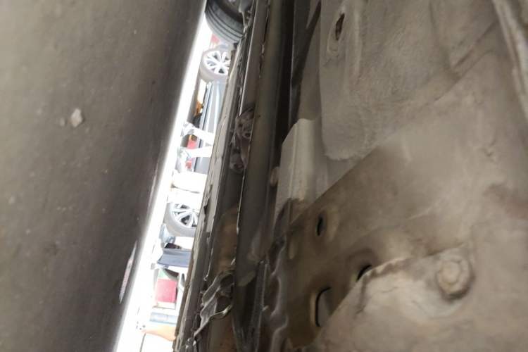 Used Luxgen U6 SUV 2015 1.8T ZhiZun Model Chassis Front Right