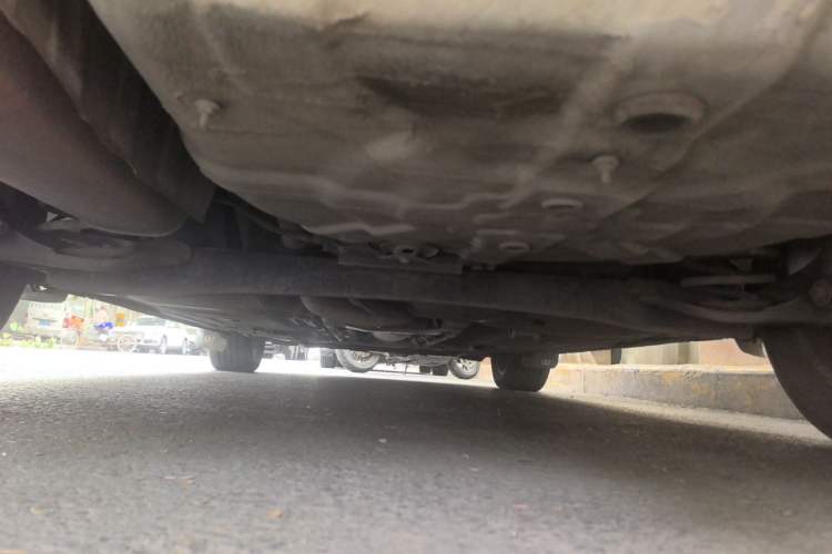 Used Luxgen U6 SUV 2015 1.8T ZhiZun Model Chassis Rear