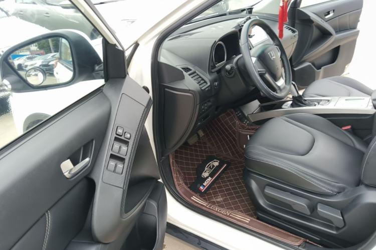 Used Luxgen U6 SUV 2015 1.8T Fashion-Upgraded Model Driver Seat