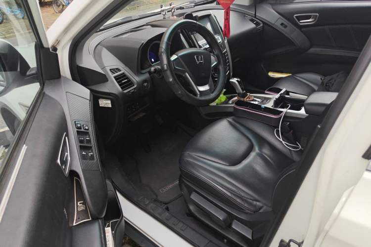 Used Luxgen U6 SUV 2015 1.8T Fashion Edition Driver Seat