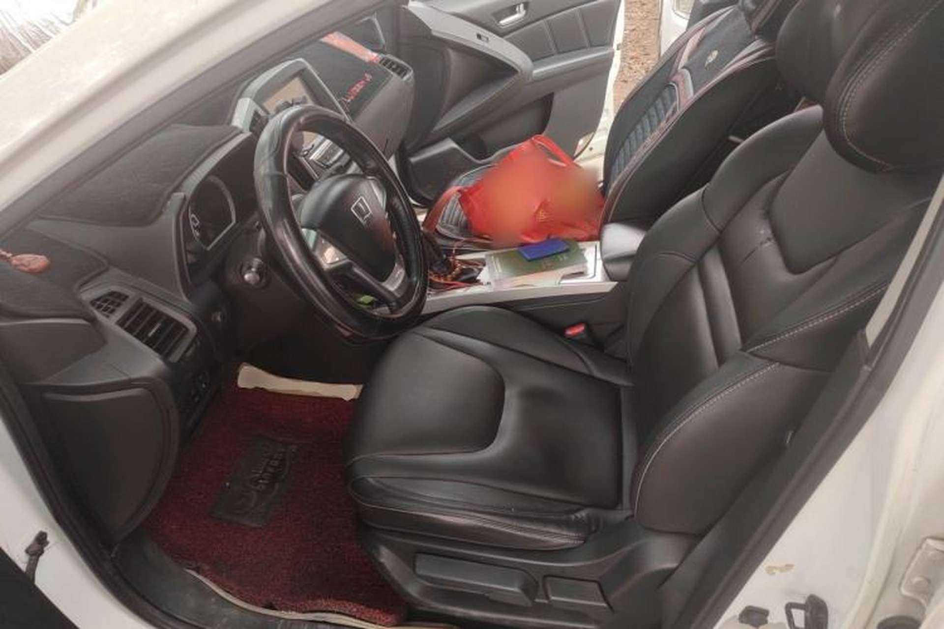 Used Luxgen U6 SUV 2015 1.8T Fashion Edition Driver Seat