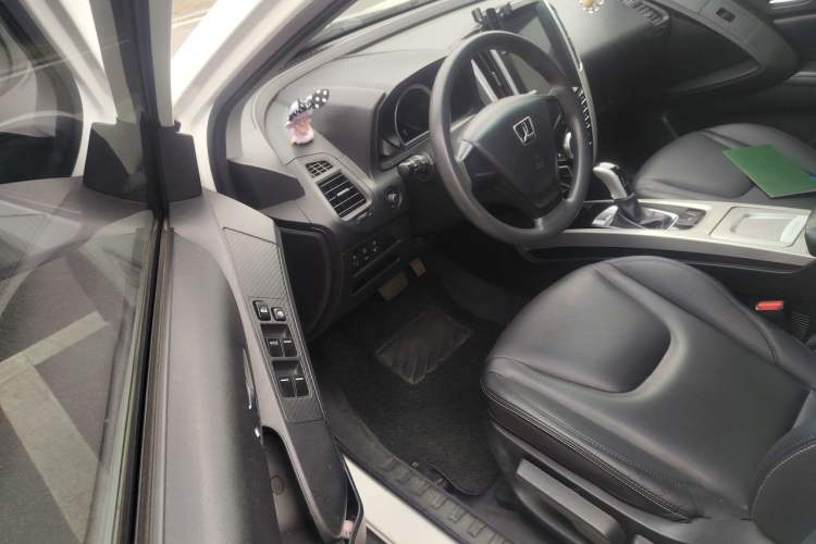 Used Luxgen U6 SUV 2015 1.8T Enhanced Charm Edition Driver Seat