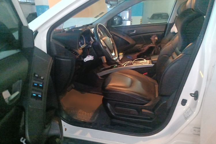 Used Luxgen U6 SUV 2015 1.8T Fashion-Upgraded Model Driver Seat
