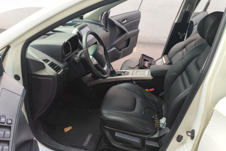 Used Luxgen U6 SUV 2015 1.8T Fashion Edition Driver Seat