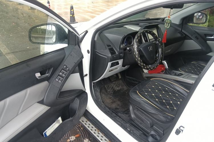Used Luxgen U6 SUV 2015 1.8T Charm Model Driver Seat