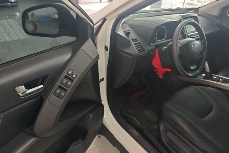 Used Luxgen U6 SUV 2015 1.8T New Innovation Upgrade Driver Seat