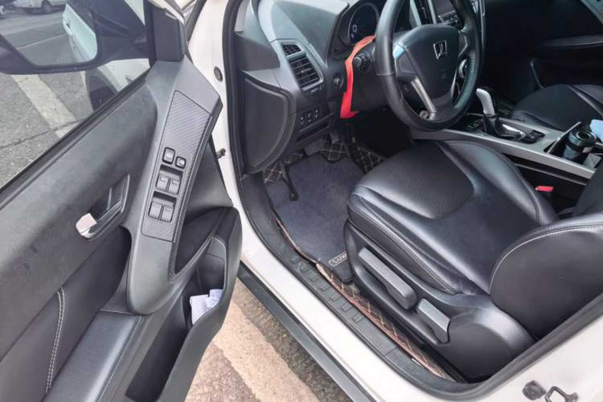 Used Luxgen U6 SUV 2015 1.8T Fashion Edition Driver Seat
