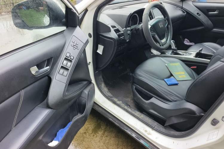 Used Luxgen U6 SUV 2015 1.8T ZhiZun Model Driver Seat