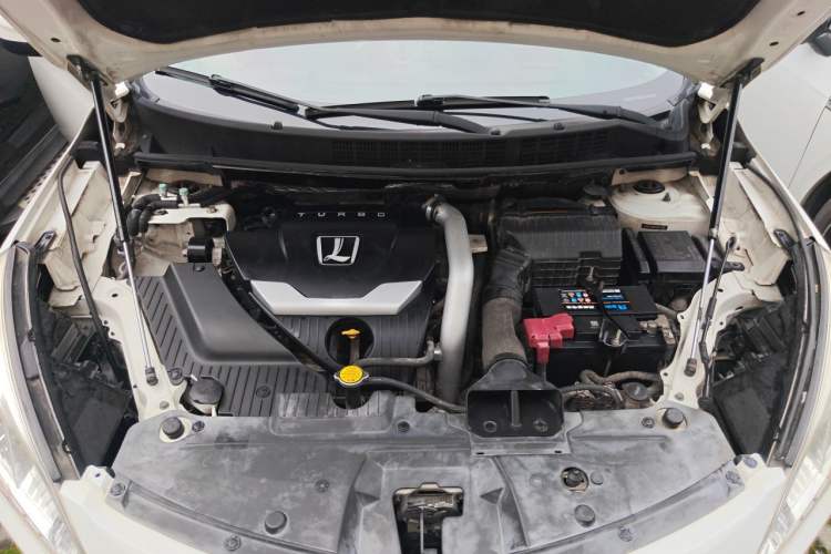 Used Luxgen U6 SUV 2015 1.8T Fashion Edition Engine Bay