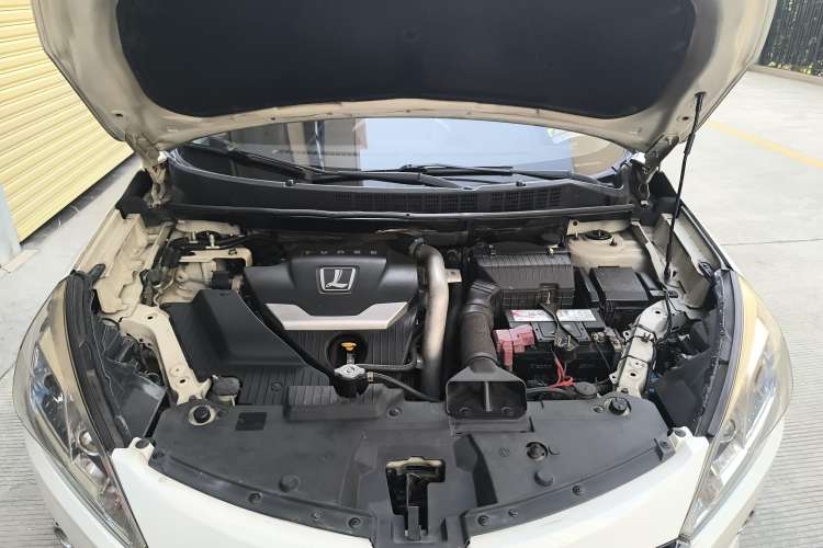 Used Luxgen U6 SUV 2015 1.8T New Innovation Upgrade Engine Bay