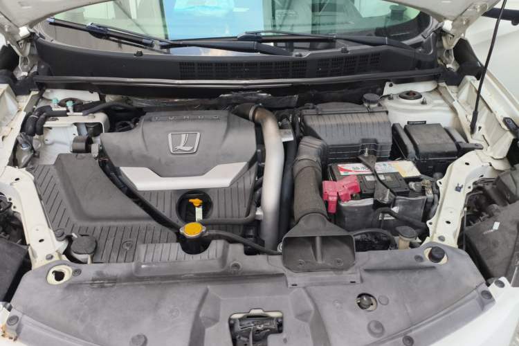Used Luxgen U6 SUV 2015 1.8T Fashion Edition Engine Bay