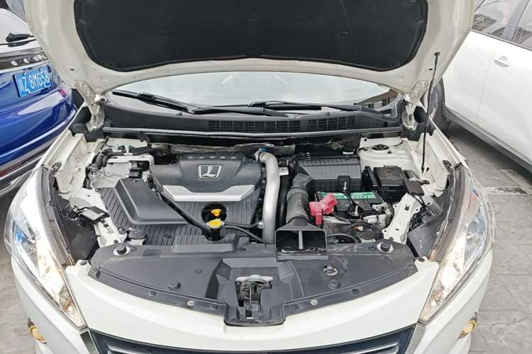 Used Luxgen U6 SUV 2015 1.8T Enhanced Charm Edition Engine Bay