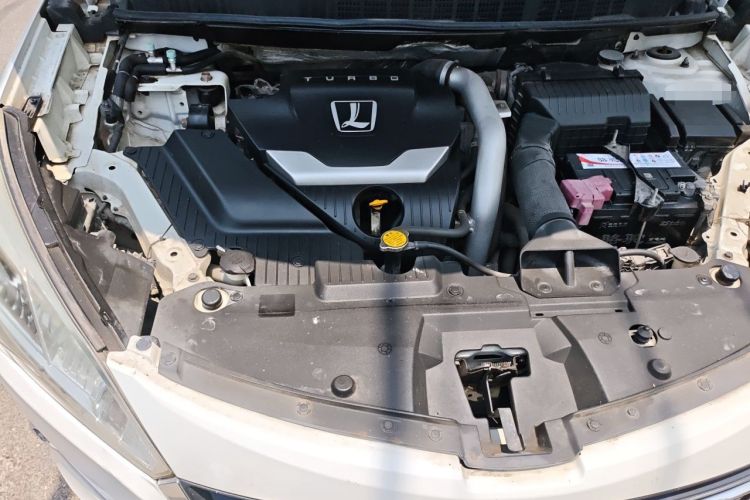 Used Luxgen U6 SUV 2015 1.8T Fashion Edition Engine Bay