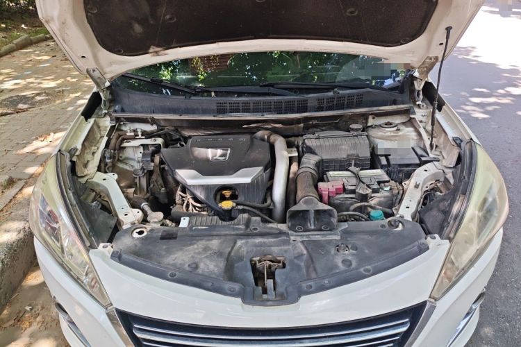 Used Luxgen U6 SUV 2015 1.8T Fashion Edition Engine Bay