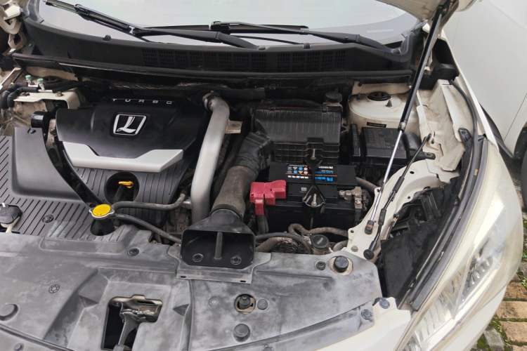 Used Luxgen U6 SUV 2015 1.8T Fashion Edition Engine Bay Left