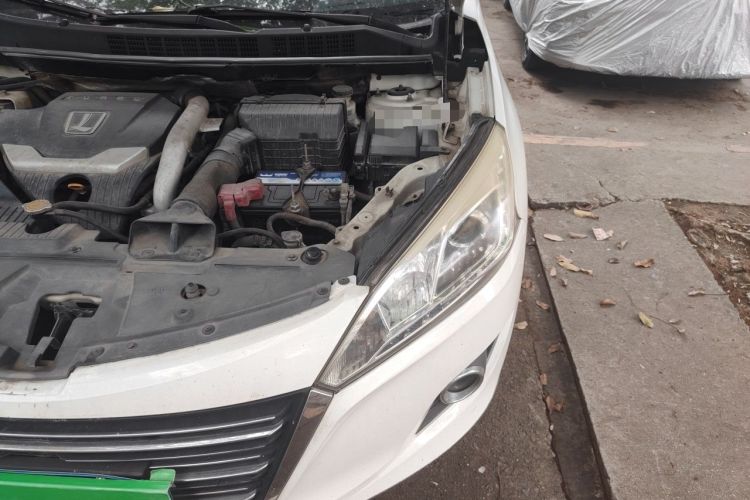 Used Luxgen U6 SUV 2015 1.8T Fashion Edition Engine Bay Left