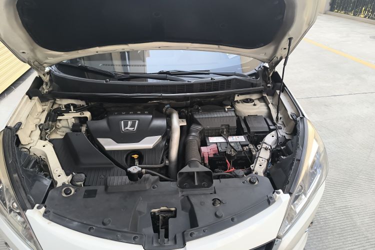 Used Luxgen U6 SUV 2015 1.8T New Innovation Upgrade Engine Bay Left