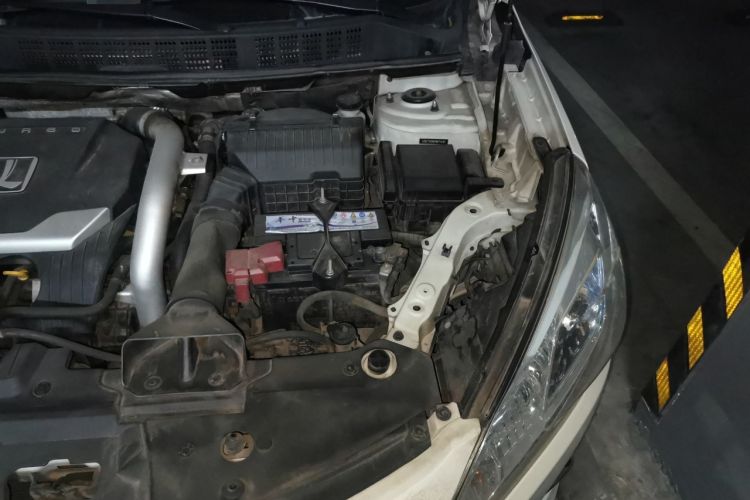 Used Luxgen U6 SUV 2015 1.8T New Innovation Upgrade Engine Bay Left