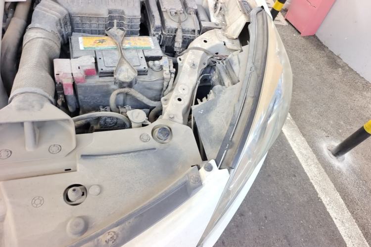 Used Luxgen U6 SUV 2015 1.8T Fashion Edition Engine Bay Left