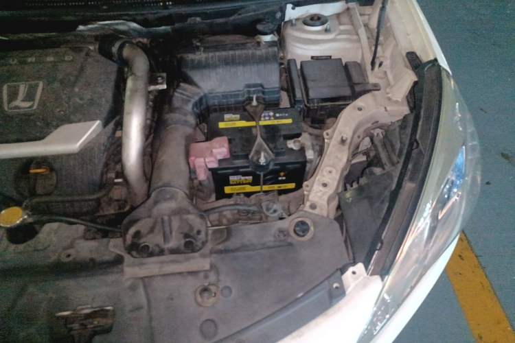 Used Luxgen U6 SUV 2015 1.8T Fashion-Upgraded Model Engine Bay Left