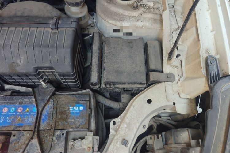 Used Luxgen U6 SUV 2015 1.8T New Creation Type Engine Bay Left