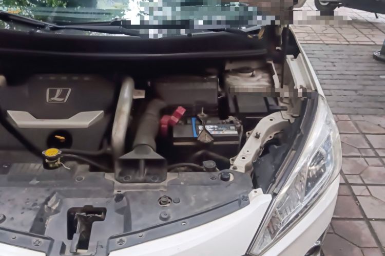 Used Luxgen U6 SUV 2015 1.8T Fashion Edition Engine Bay Left