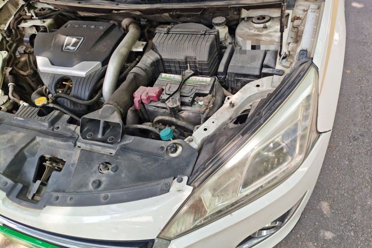Used Luxgen U6 SUV 2015 1.8T Fashion Edition Engine Bay Left