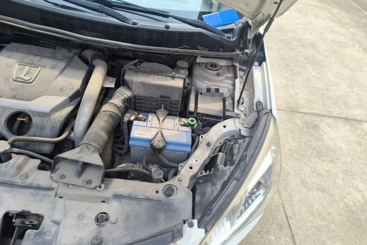 Used Luxgen U6 SUV 2015 1.8T Fashion Edition Engine Bay Left
